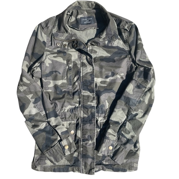 Love Tree Camo Jacket Size Large - Picture 1 of 7